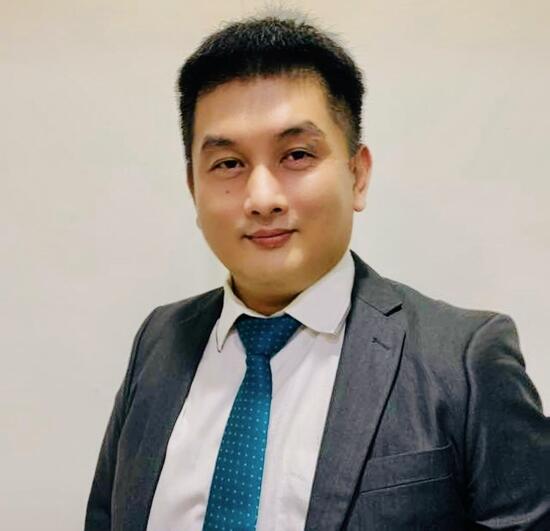 Robin Tchong