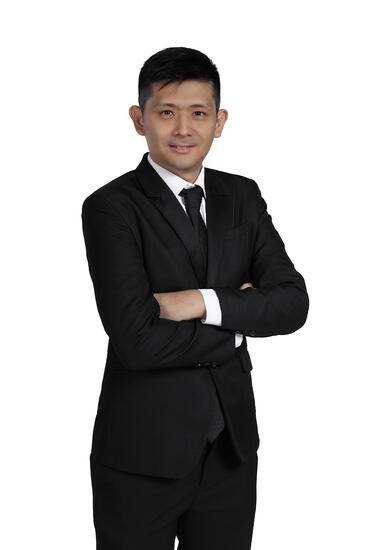 Davis Lim