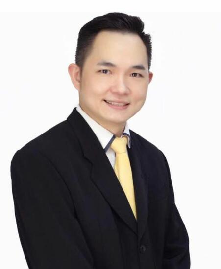 Simon Lee