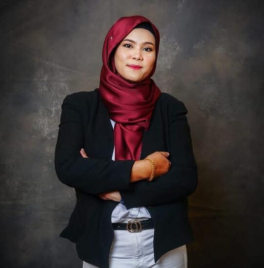 Anie Husaini