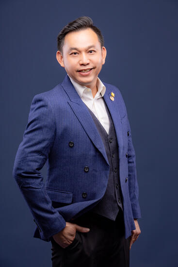 Mr Yuen