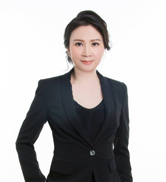 Carol Yong