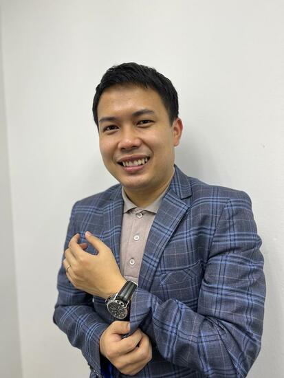 Desmond Low