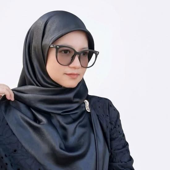 Eifa Aziz