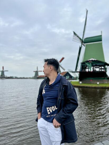 Zephyr Khoo