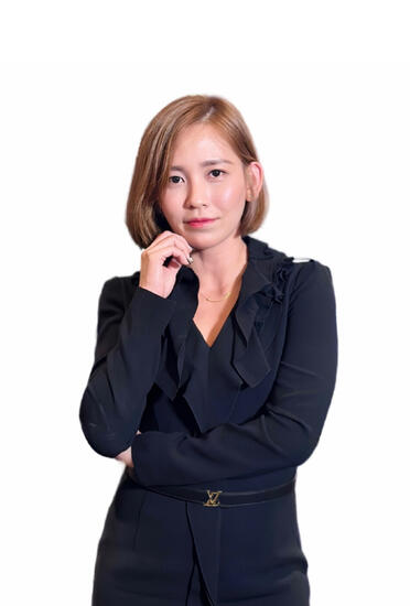 Pui Ling Lee