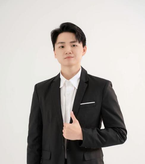 Elwin Leong