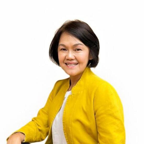 Elaine Lee