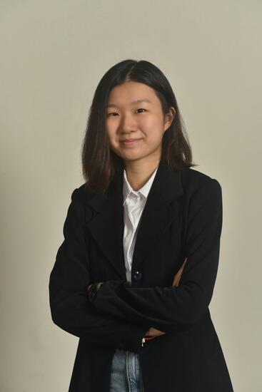 Iris Lee