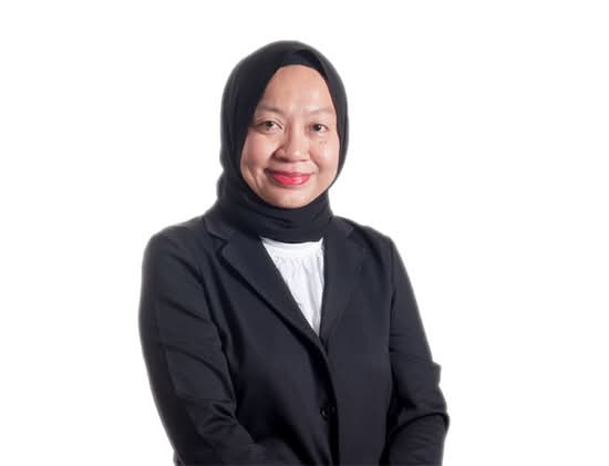 Cik Naza