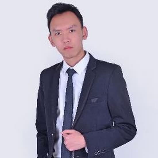 Eason Tan