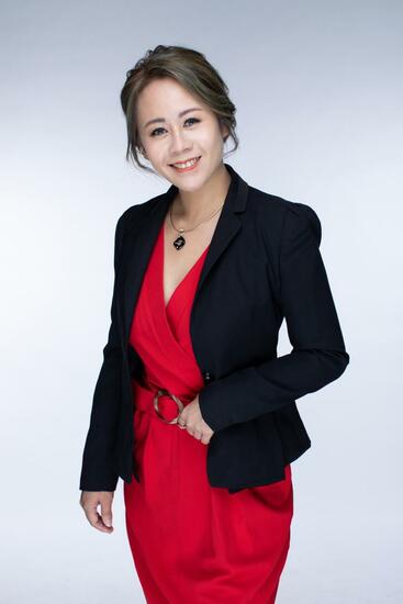 Elaine Lee
