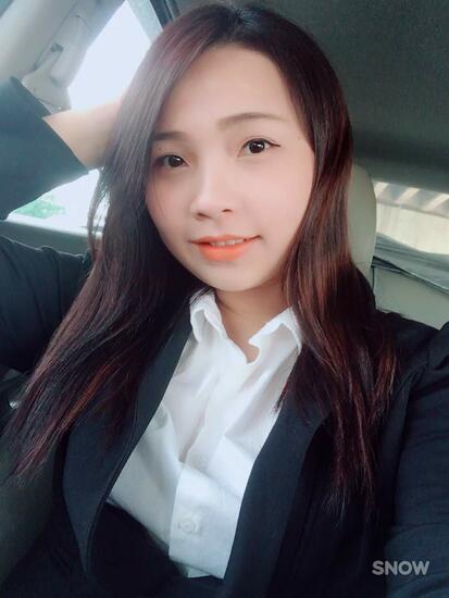 Elyn Hong