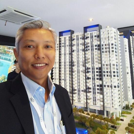 Daniel Ho