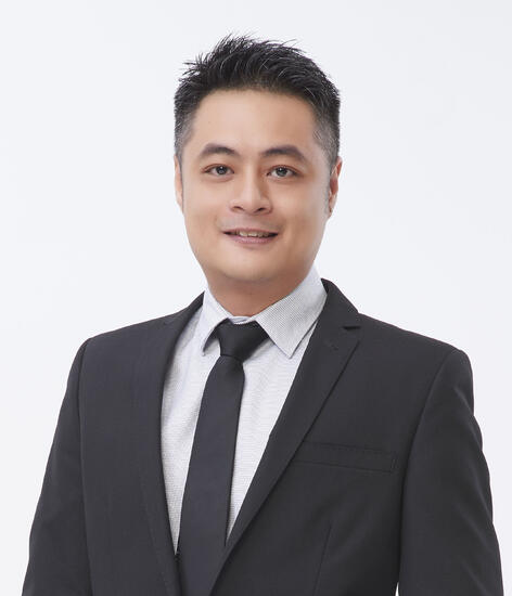 Julian Tong