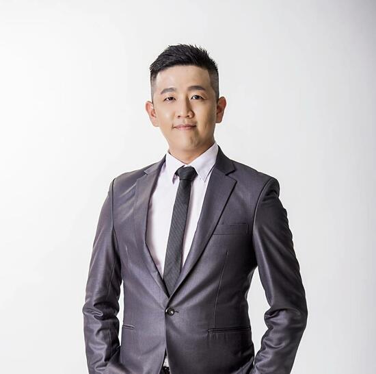 KENT LEE