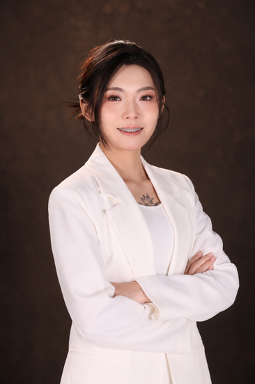Healer Lau