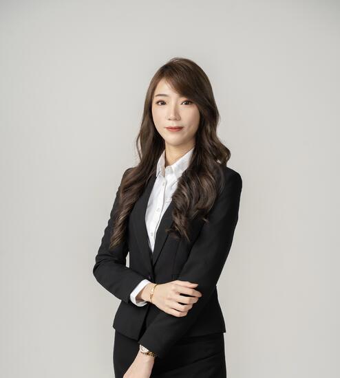 Elaine Tan