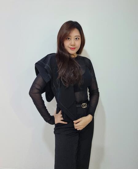 Iris Chung