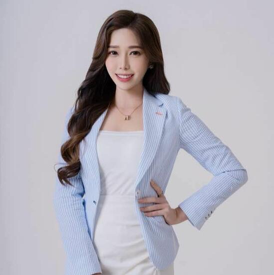 Krystal Chong