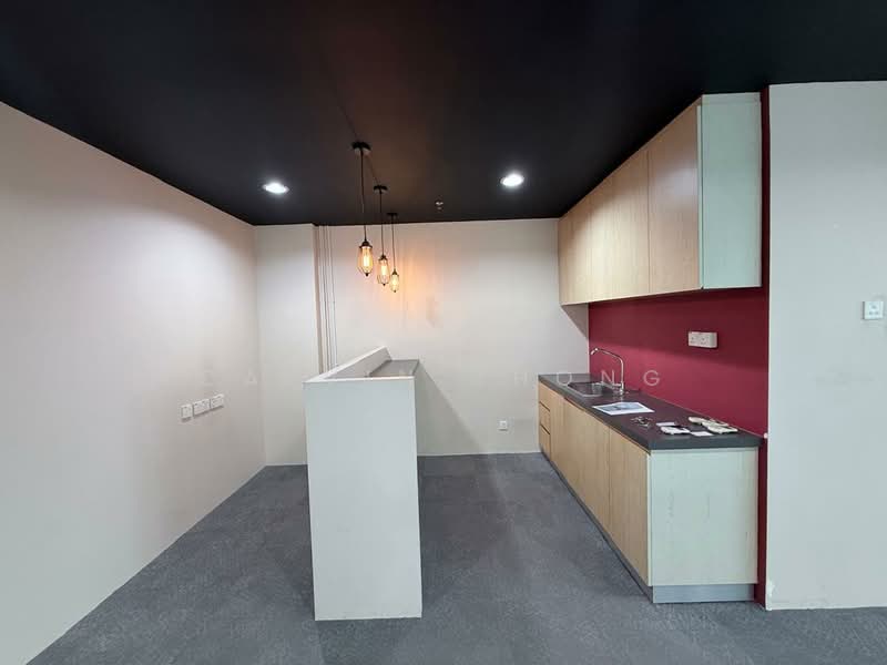 Pejabat untuk Disewa di Petaling Jaya (Ara Damansara) - Calvin Thong - Pantry - PropertyGuru.com.my