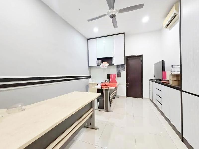 Semi-Detached House for Sale in Taman Sentosa (Klang) - Ng Tun Hoh (Kenny Ng) - Study - PropertyGuru.com.my