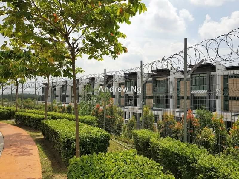 Bungalow House for Sale in casa idaman (Setia Alam) - Chee Hau Ng - PropertyGuru.com.my