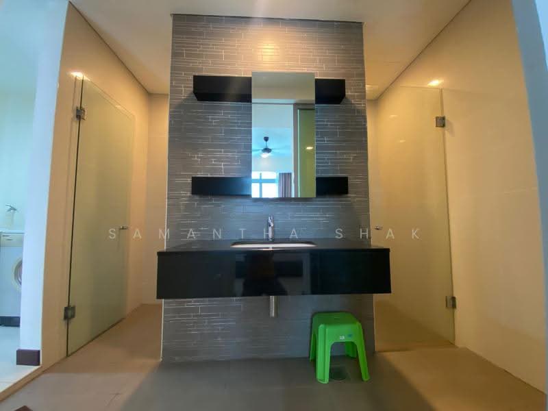 Condominium for Sale at Hampshire Residences - Samantha Shak - Bathroom - PropertyGuru.com.my
