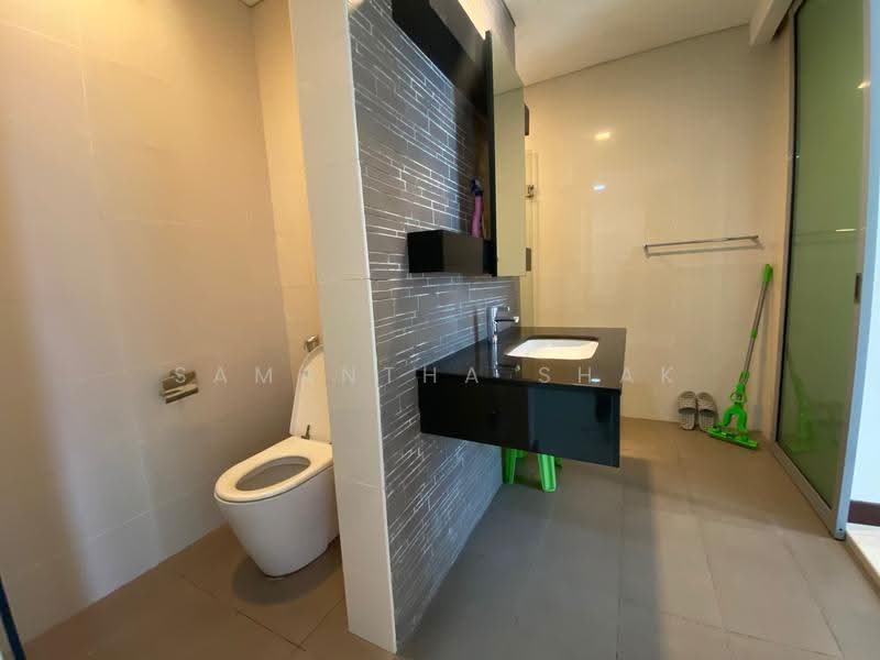 Condominium for Sale at Hampshire Residences - Samantha Shak - Bathroom - PropertyGuru.com.my