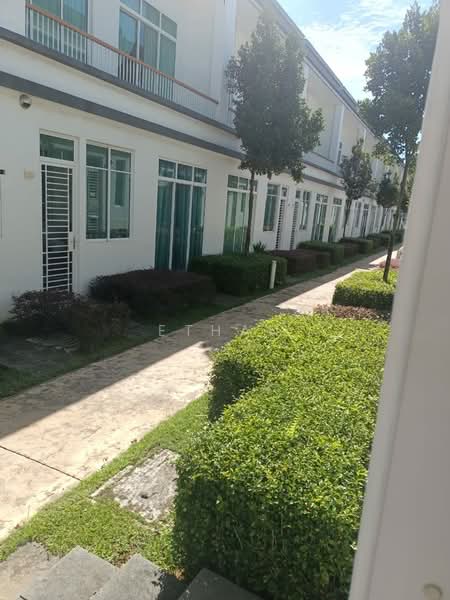 Rumah Teres 2 Tingkat untuk Disewa di Semenyih (Selangor) - Ethan Leong - Exterior - PropertyGuru.com.my