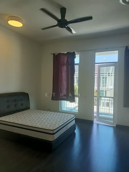 Rumah Teres 2 Tingkat untuk Disewa di Semenyih (Selangor) - Ethan Leong - Bedroom - PropertyGuru.com.my