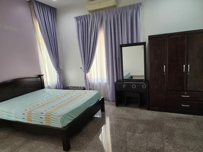 Bungalow House for Rent in Serdang (Seri Kembangan) - Michael Foo - Bedroom - PropertyGuru.com.my