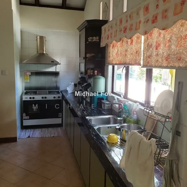 Bungalow House untuk Dijual di Serdang (Seri Kembangan) - Michael Foo - PropertyGuru.com.my