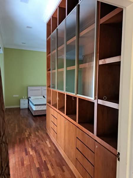 Bungalow House for Sale in Bukit Gita Bayu (Seri Kembangan) - Michael Foo - Bedroom - PropertyGuru.com.my