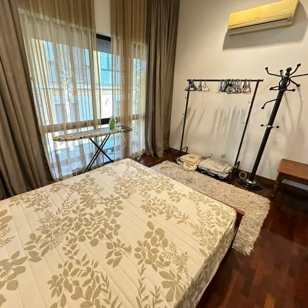 Bungalow House for Sale in Bukit Gita Bayu (Seri Kembangan) - Michael Foo - Bedroom - PropertyGuru.com.my