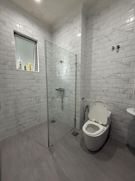 Semi-Detached House for Sale in Ampang Jaya (Ampang) - Happy Kua - Bathroom - PropertyGuru.com.my