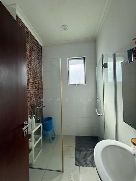 Semi-Detached House for Sale in Ampang Jaya (Ampang) - Happy Kua - Bathroom - PropertyGuru.com.my