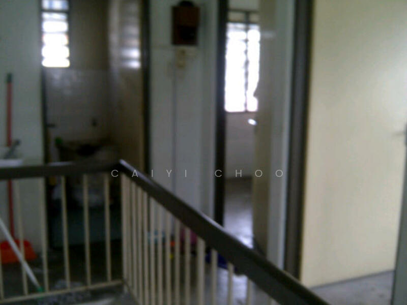 Upstairs 3room