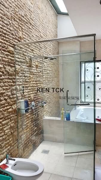Rumah Berkembar untuk Dijual di Ara Damansara (Selangor) - Ken Tan - PropertyGuru.com.my