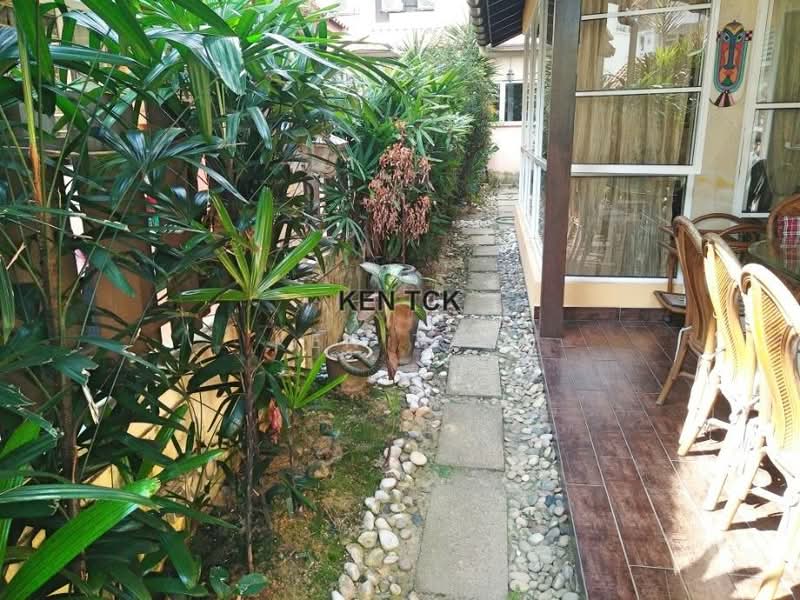Rumah Berkembar untuk Dijual di Ara Damansara (Selangor) - Ken Tan - PropertyGuru.com.my