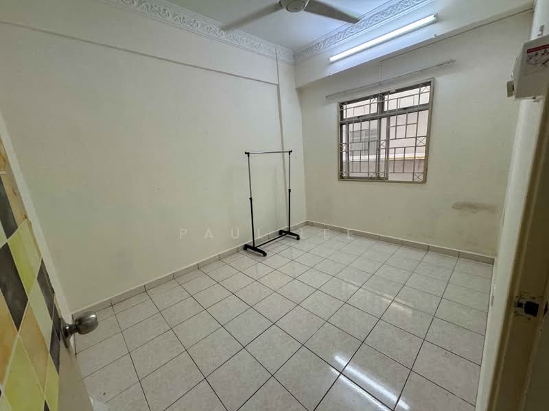 Apartment for Rent at Pangsapuri Jati 2 - Paul Lee - Interior - PropertyGuru.com.my
