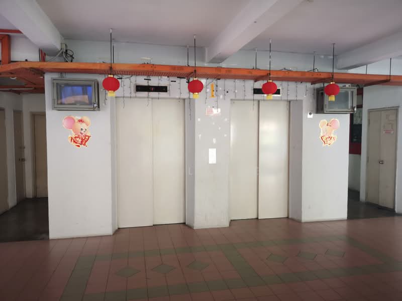 Apartment for Rent at Pangsapuri Jati 2 - Paul Lee - Corridor - PropertyGuru.com.my