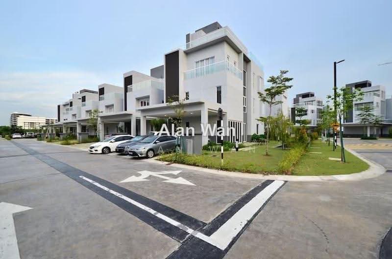 Bungalow House untuk Dijual di Lakefront Villa (Cyberjaya) - Alan Wan - PropertyGuru.com.my