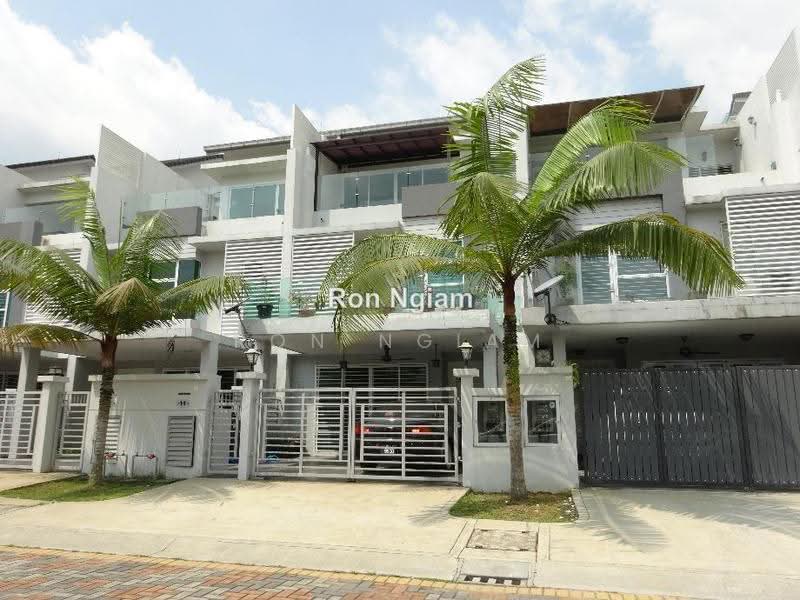 Rumah Teres 2.5-Tingkat untuk Dijual di Putra Heights (Subang Jaya) - Ron Ngiam - PropertyGuru.com.my