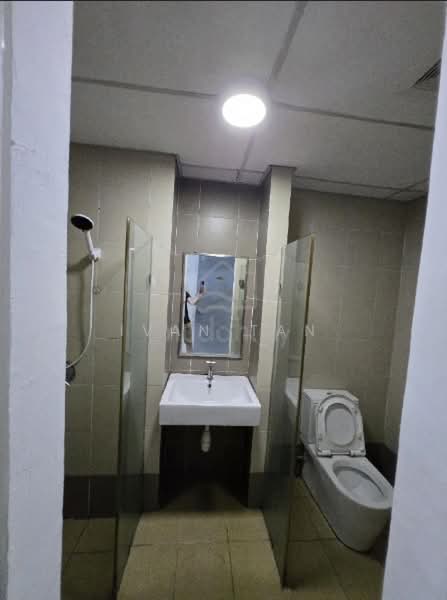 Kediaman Servis untuk Disewa di Centrestage Designer Suite - Ivan Tan - Bathroom - PropertyGuru.com.my