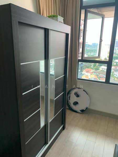 Kediaman Servis untuk Disewa di Centrestage Designer Suite - Ivan Tan - View - PropertyGuru.com.my