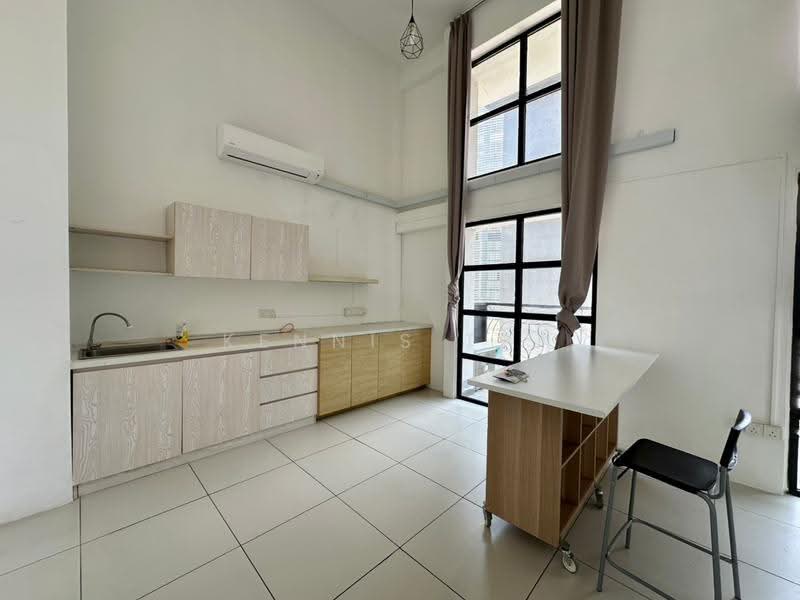 Kediaman Servis untuk Dijual di Colonial @ Empire City - Kennis Tan - PropertyGuru.com.my