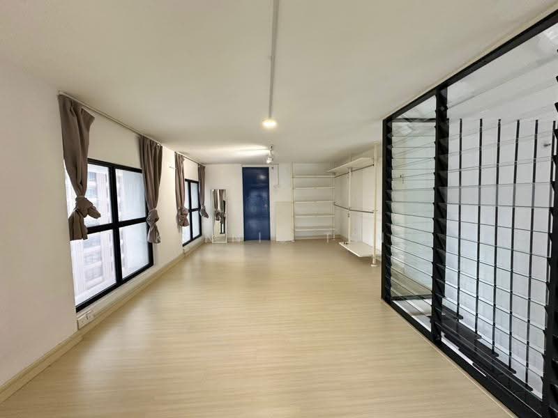Kediaman Servis untuk Dijual di Colonial @ Empire City - Kennis Tan - PropertyGuru.com.my