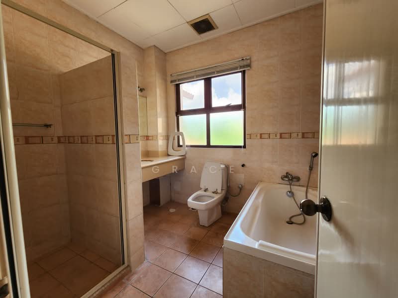 Semi-Detached House for Sale in Mutiara Damansara (Selangor) - Grace Tan - Bathroom - PropertyGuru.com.my