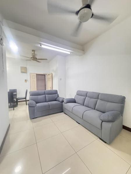 Kediaman Servis untuk Disewa di Scott Sentral - Joe Vivek - Living Room - PropertyGuru.com.my